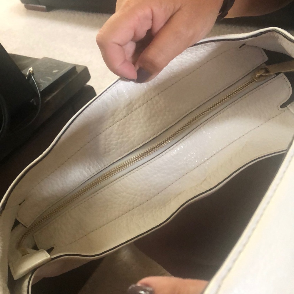 White Michael Kors purse - Picture 3 of 4